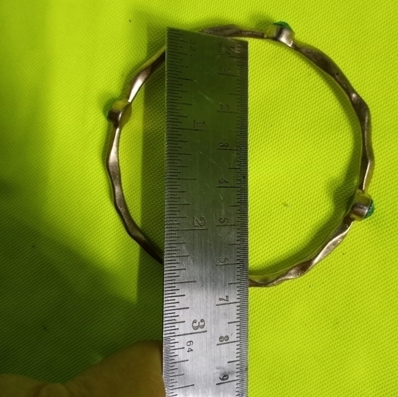 Goldtone blue crystal Bangle bracelet - Picture 2 of 5